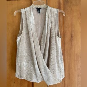 Taupe and white serpent pattern drape front top